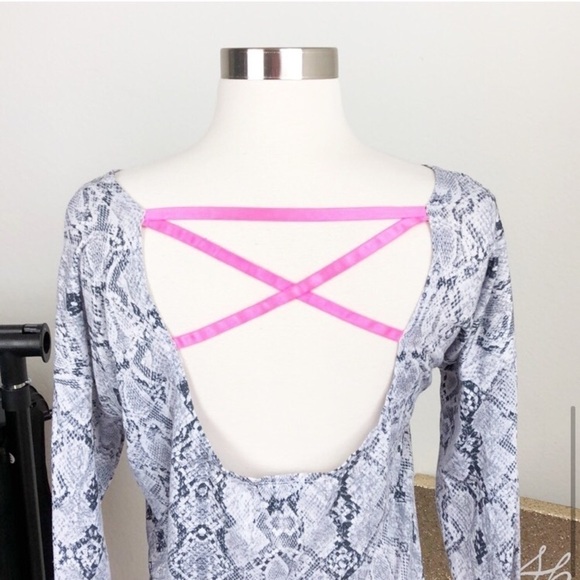 Material Girl active animal print crop top - Picture 5 of 7